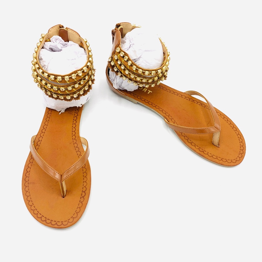 Report Women's Gentry Flat Sandal Sz 10